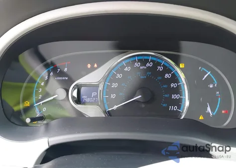 2011 Toyota Sienna Xle V6 z USA, uszkodzony, nr VIN 5TDYK3DC5BS027763